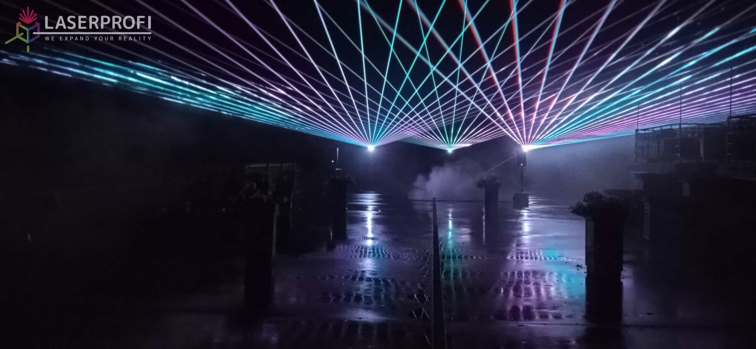 pokaz laserow dla firmy