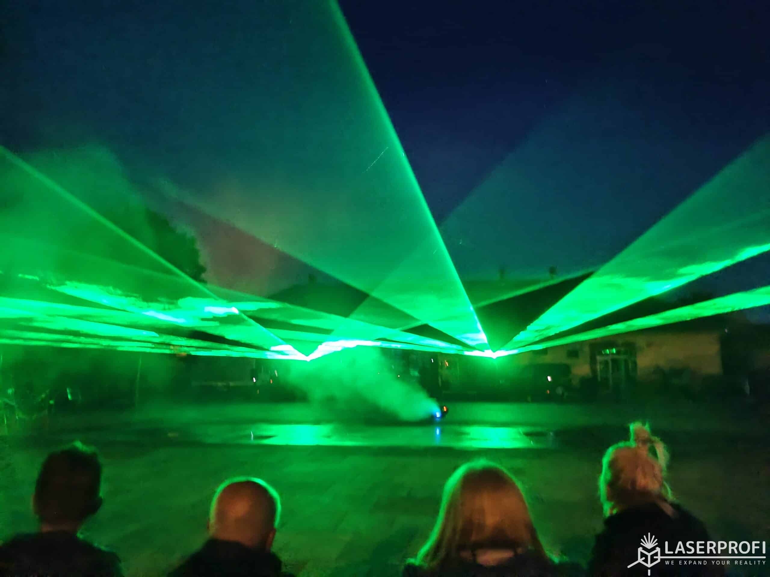 pokaz laserów - dolice - zielony